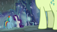 Sandbar finds Rarity and Rainbow Dash S8E22