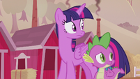 Twilight and Spike look back at Applejack S5E25