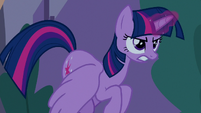 Twilight angrily channels her magic S9E17