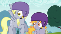 Derpy and Pegasus colt surprised S6E14