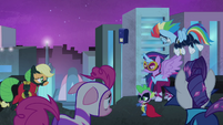 Mailbox flying at Power Ponies S4E06