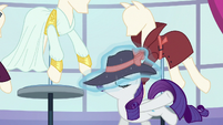 Rarity levitates hat onto her head S5E15