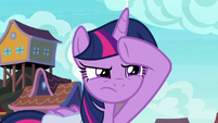Twilight looking out to the sea S9E5.png (998 KB)