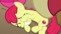 Apple Bloom scared S6E4