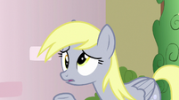 Derpy realizes her muffin is gone S7E15