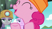 Pinkie Pie comes up with another idea S7E4