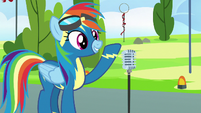 Rainbow Dash finishes her speech S7E7