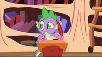 Spike looking to the side S2E3