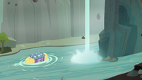 Trixie's wagon floats through Ghastly Gorge S8E19