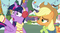 Twilight "Cadance and Shining Armor are coming" MLPBGE