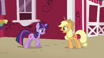 Applejack talking to Twilight S2E02