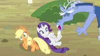 Discord sneezes at AJ and Rarity S4E11