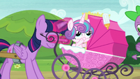 Twilight Sparkle coming to a stop S7E3