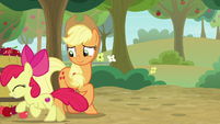 AJ watches Apple Bloom get back to work S9E10