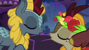 Kirin in musical about to kiss S8E23.png