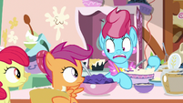 Mrs. Cake to Scootaloo "twenty-one!" S9E23