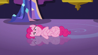 Pinkie Pie shivering S5E3