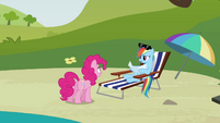 Rainbow Dash doesn't believe S3E03