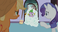 Spike makes a mess S3E09