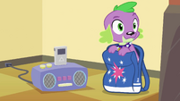 Spike sitting in Twilight's bag EG