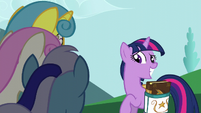 Twilight Sparkle nervous smile S5E12