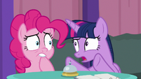 Twilight getting Pinkie to concentrate S9E16