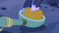 Luna putting pumpkin on catapult S2E04