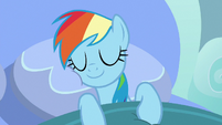 Rainbow Dash sleeping in bed S7E23