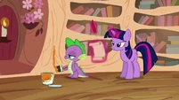 Spike painting S2E20