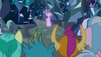 Astral Twilight welcomes the Young Six S8E22