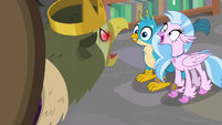 Gallus and Silverstream impressed by living art S8E15