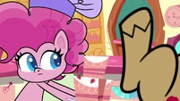 Pinkie Pie gauging Applejack's reaction PLS1E3a.png (583 KB)