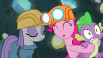 Pinkie Pie tosses Spike off-screen S7E4