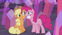 Pinkie apologizing to Applejack S5E20