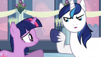 Shining arguing with Twilight S02E25
