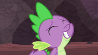 Spike grinning innocently S9E9