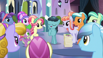 Crystal Hoof is the center of attention S6E16