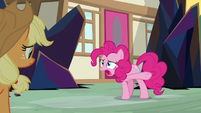 Pinkie Pie -black licorice fruitcake- S9E2