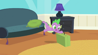 Spike grabbing suitcase S4E24
