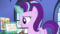 Starlight Glimmer half-listening to Spike S6E21