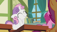 201px-Sweetie Belle pleased with herself S2E23