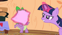 Twilight wiping Spike S2E10