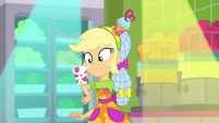 Applejack catches another cup on her elbow SS9