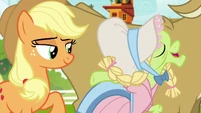 Granny Smith flicking her fake mane S7E19.png (778 KB)