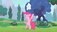 Pinkie Pie juggling cloud S2E13