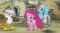 Rainbow and Pinkie's cutie marks glow again S5E8