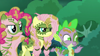 Spike waving S5E26