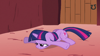 Twilight: Urgh! This is ridiculous! This can't be happening!