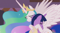 Twilight and Princess Celestia hugging S9E17
