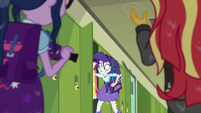 Rarity looking frazzled at her locker SS6